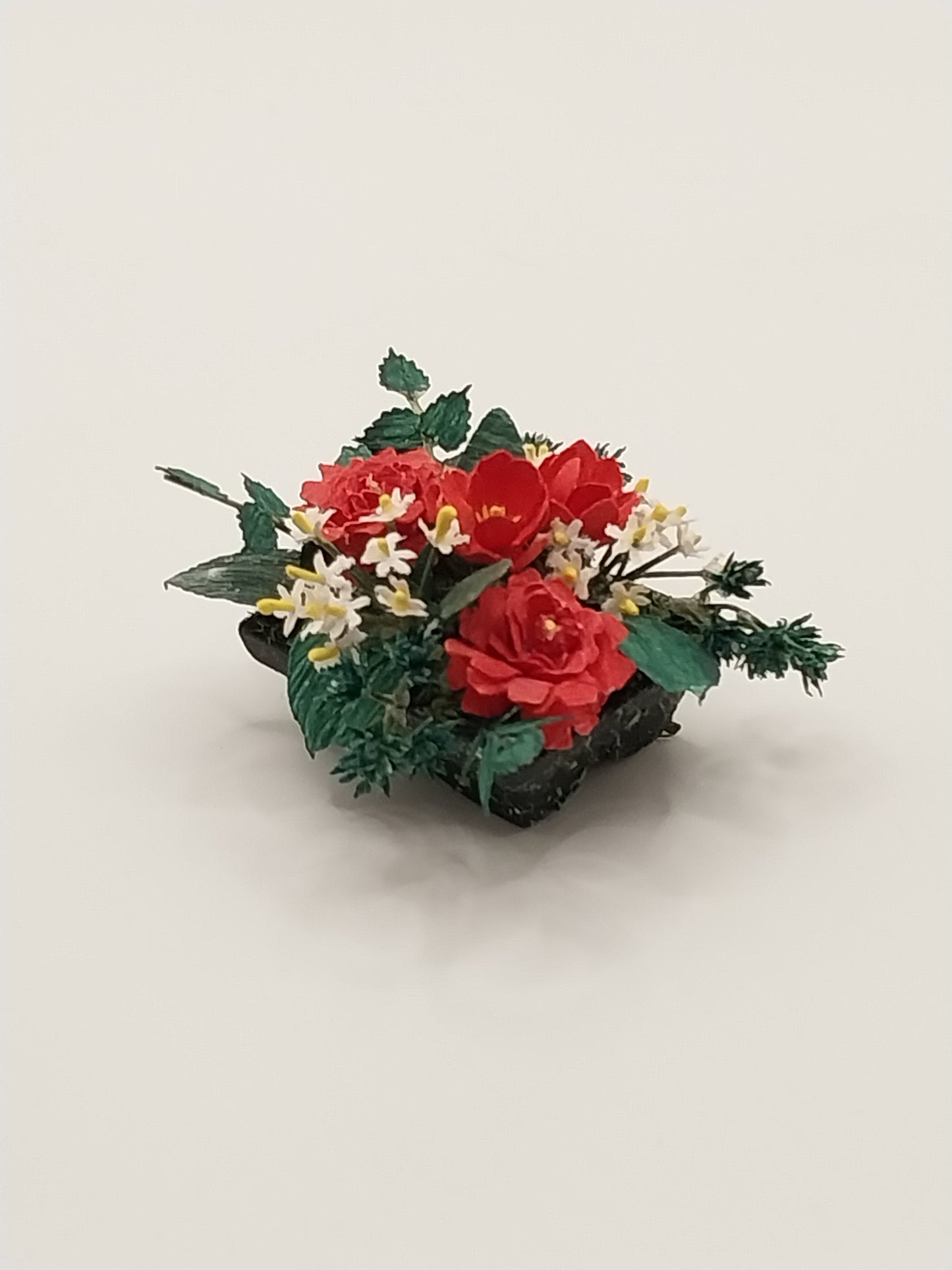 Floral Arrangement, Roses & Daisies