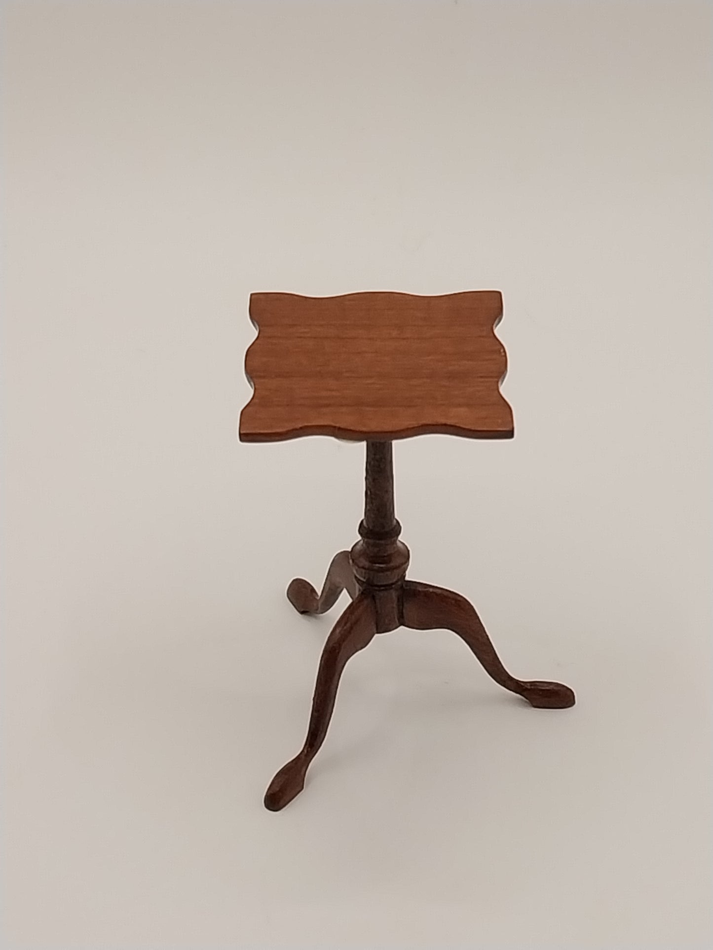 Serpentine Top Pedestal Tea Table, Cherry