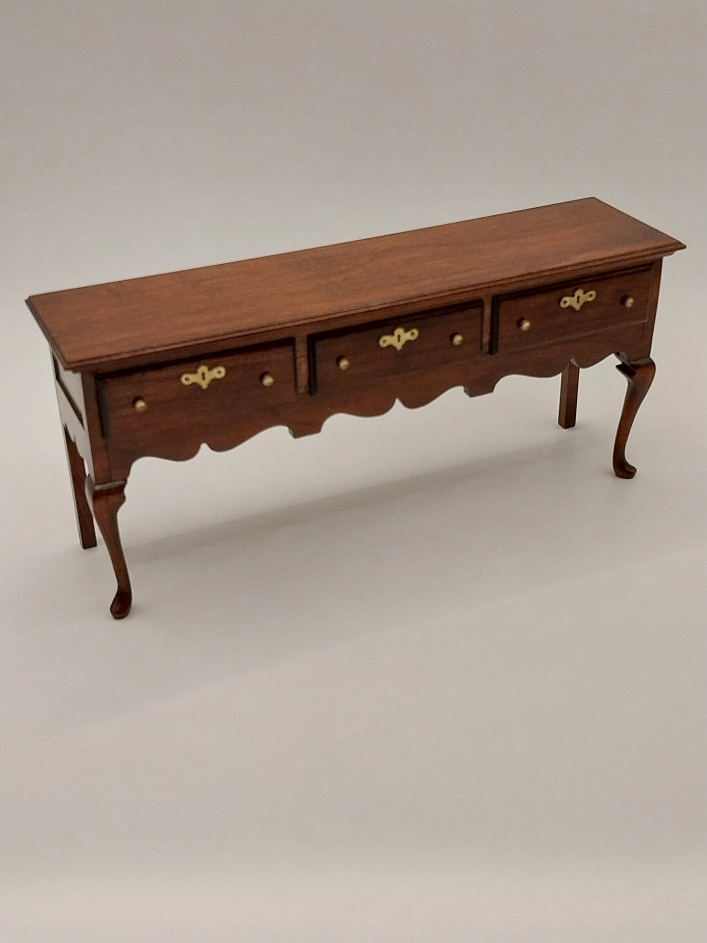 Queen Anne Sideboard, Mahogany