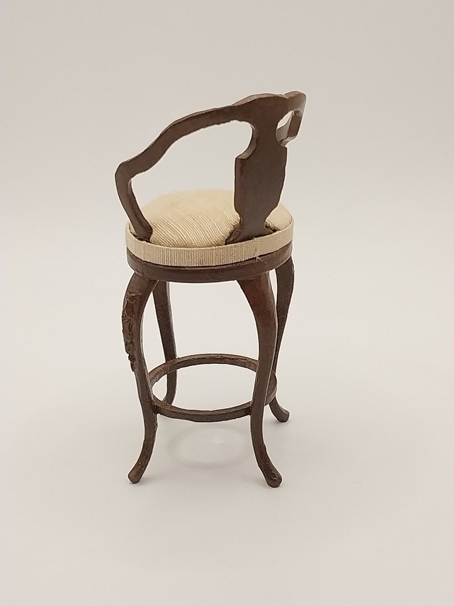 CPW125, Pub Bar Stool, Walnut