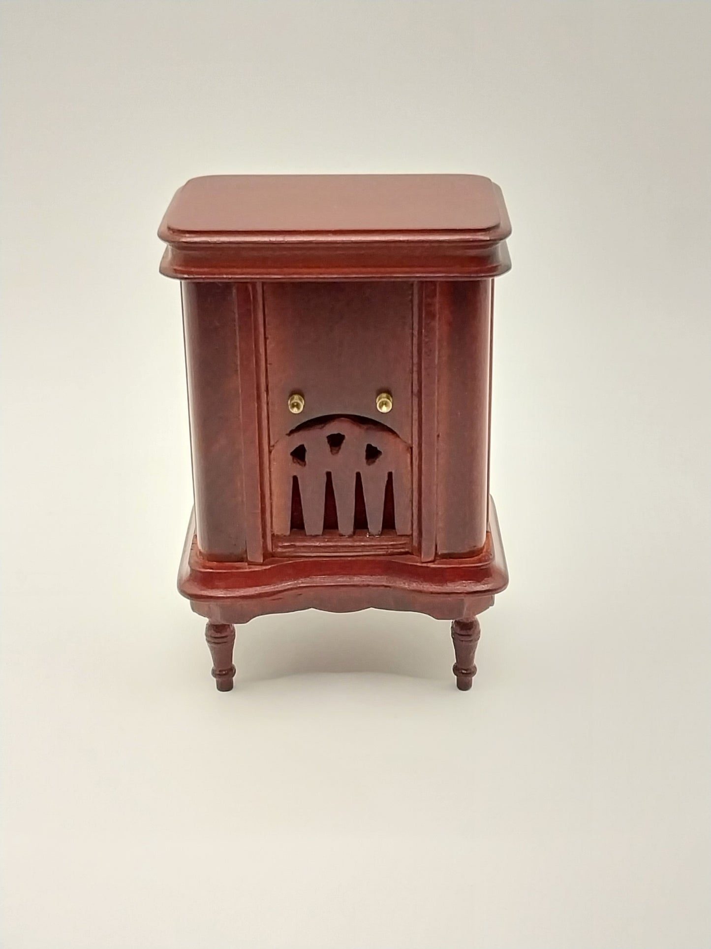 CEA336, 1940 Radio, Mahogany