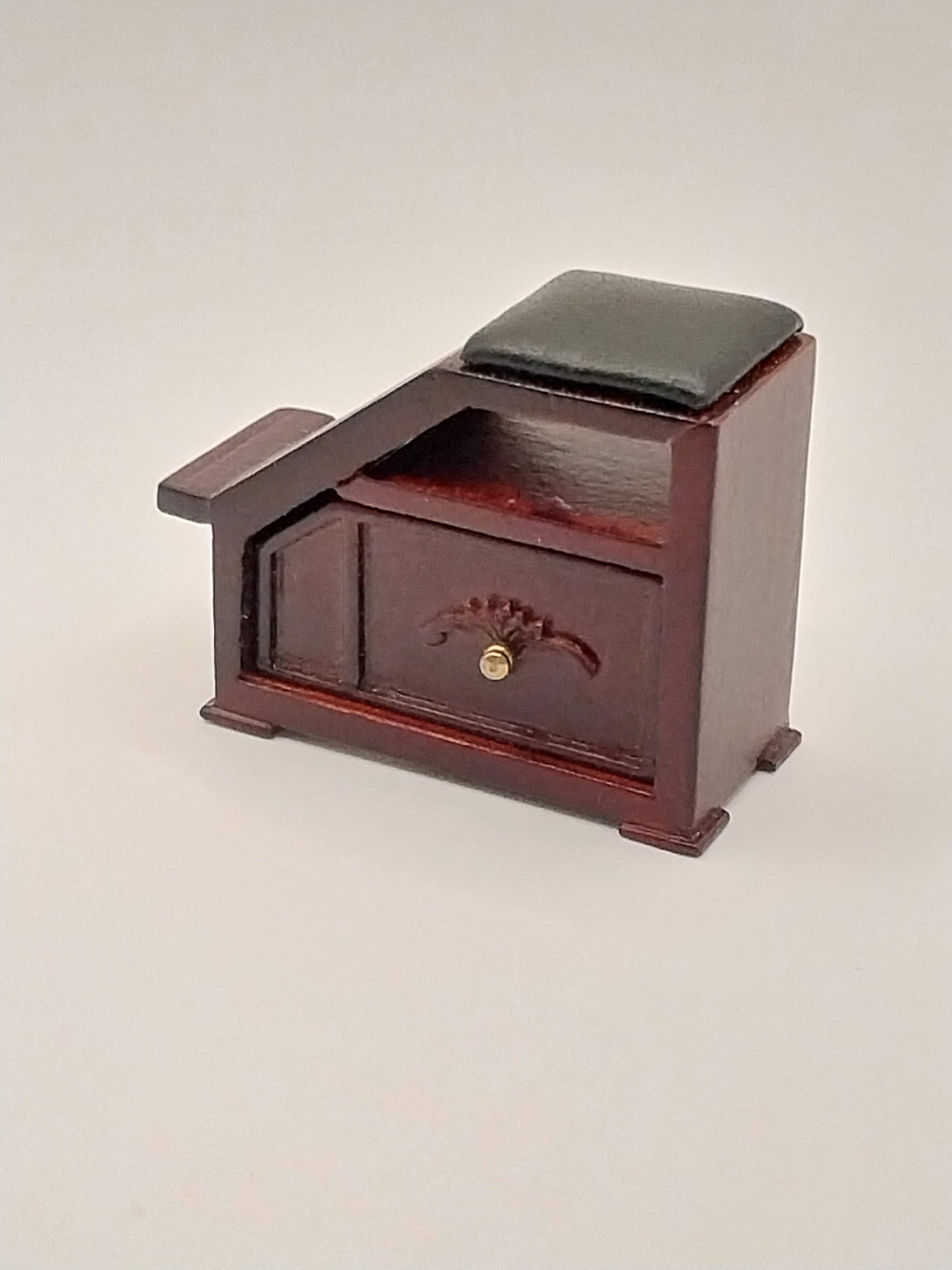 Emporium Shoe Fitting Stool, Mahogany