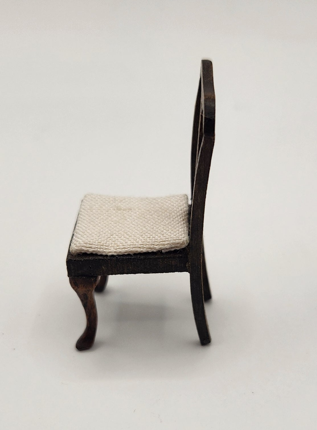 1/2" Scale Queen Anne Side Chair, Walnut