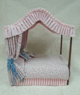 Canopy Bed, New Walnut, Pink Floral