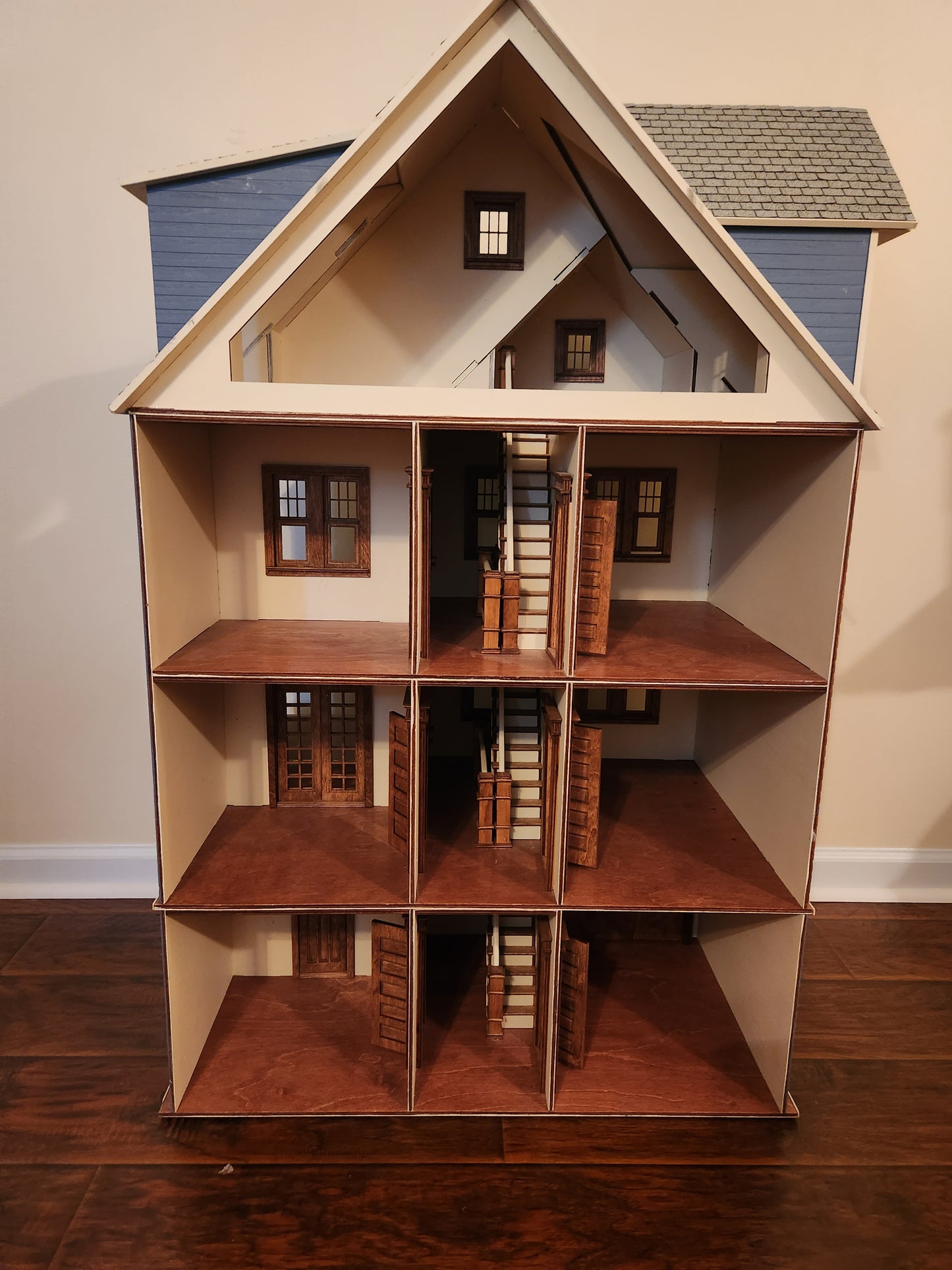 Clarkson Craft Mansion Assembled & Finished, 1" Scale