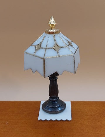 CPM0636, White Tiffany Lamp