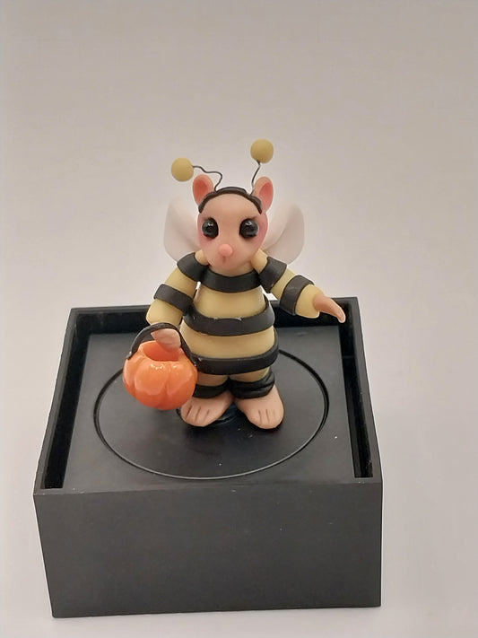 Sculpted Bumblebee Mouse