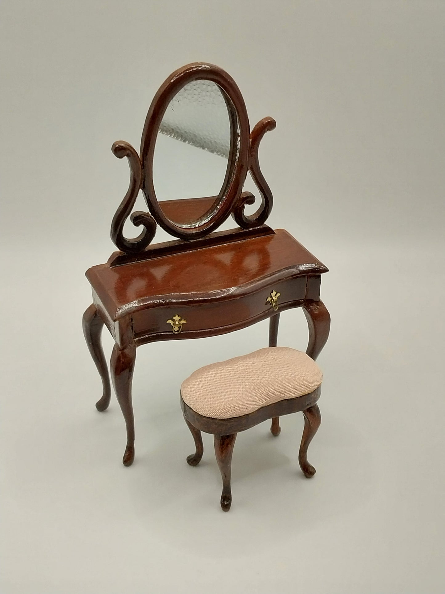 Vanity & Stool New Walnut