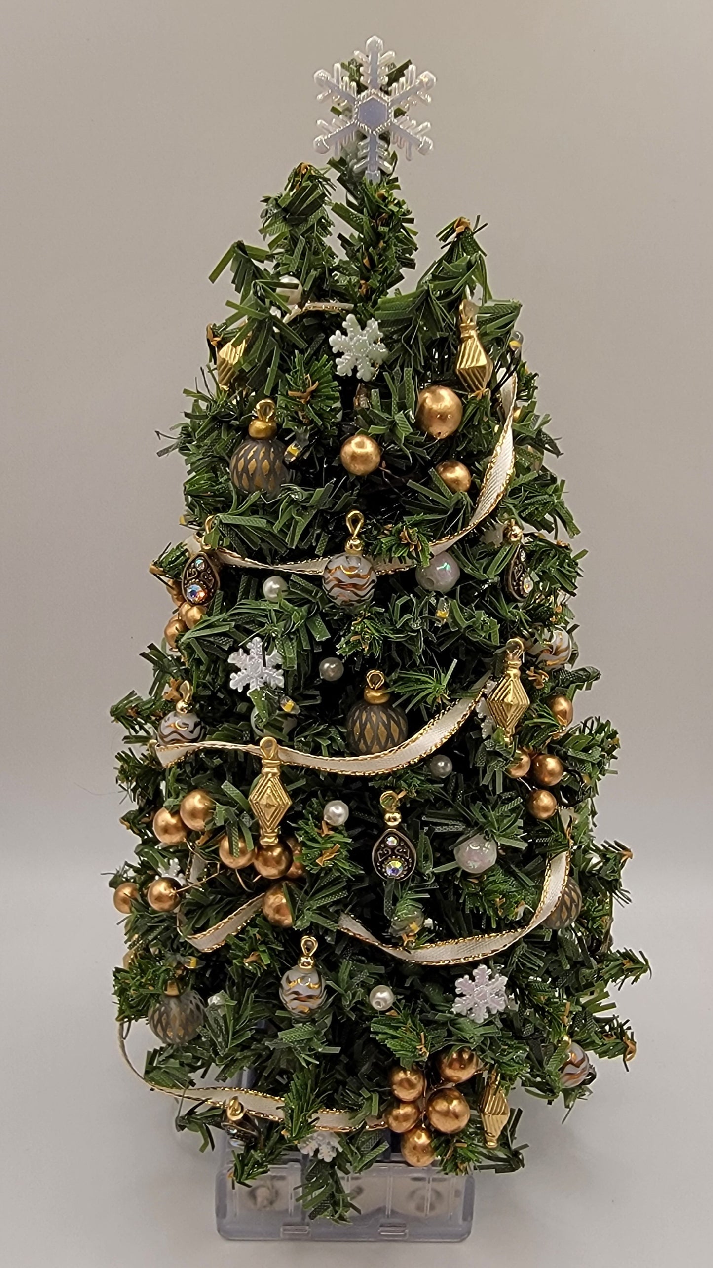 Working Christmas Tree, White & Gold Ornaments
