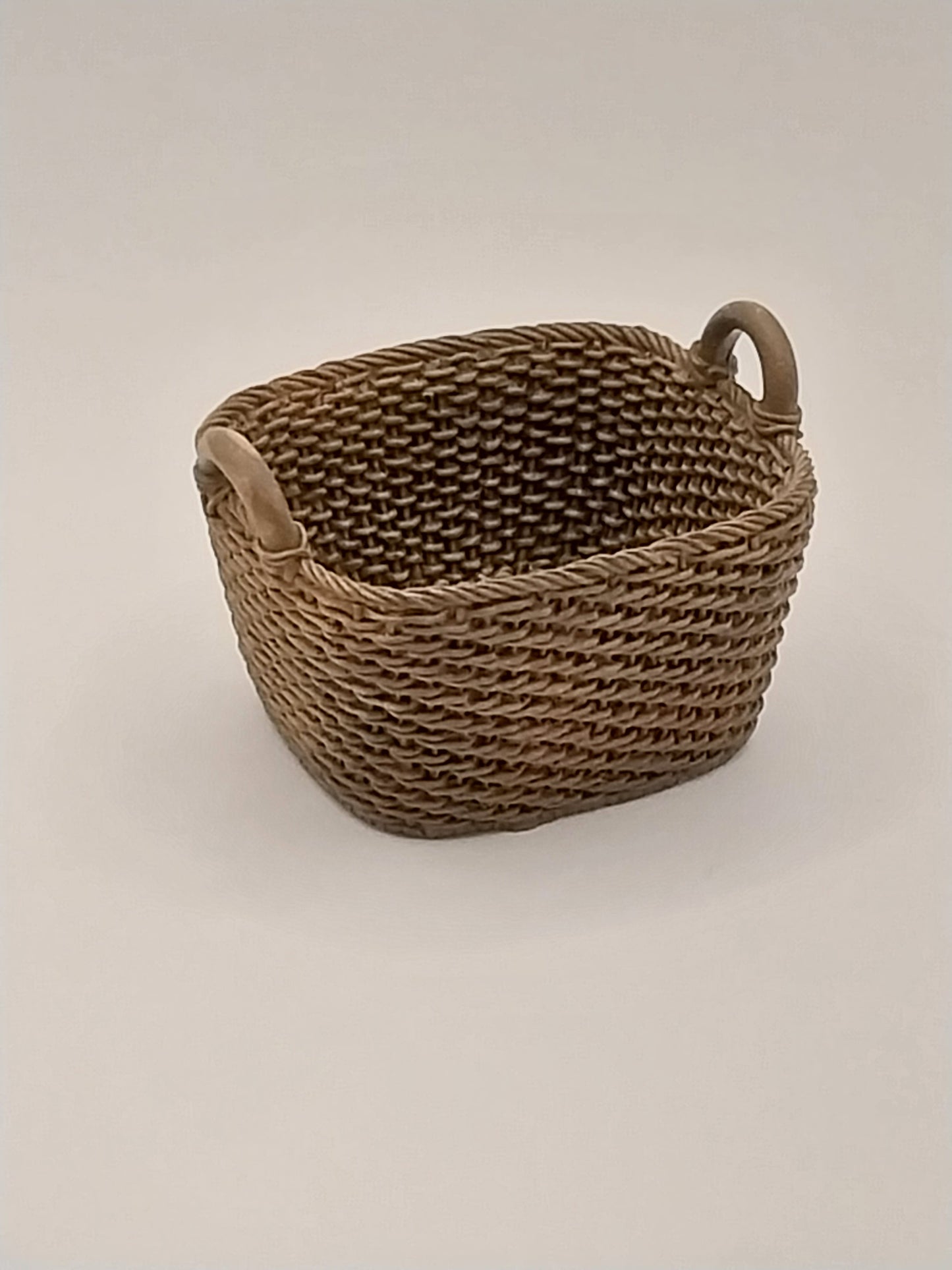 Oblong Resin Basket, Small, Disc.
