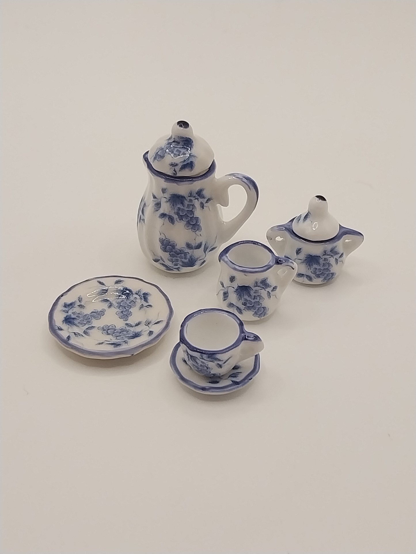 Tea Set, Antique Blue, 17pc