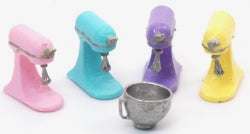 1/4" Scale Kitchen Mixer, Bowl, & Whisk Kit
