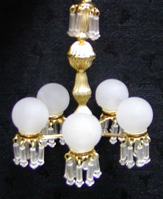 CBB535, Opus 3, 5 Frosted Ball Chandelier