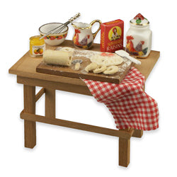 Making Pastries Work Table