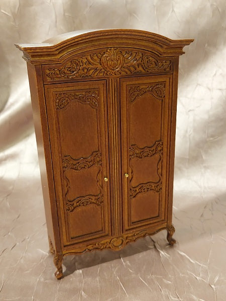 Victorian Lined Closet, Walnut – Miniature Designs, Inc.