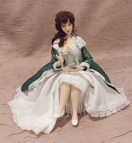 Elizabetian Doll, Sitting – Miniature Designs, Inc