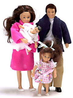 Modern Doll Family, 4pc, Brunette