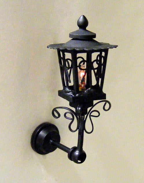 Up Arm Coach Lamp, Black