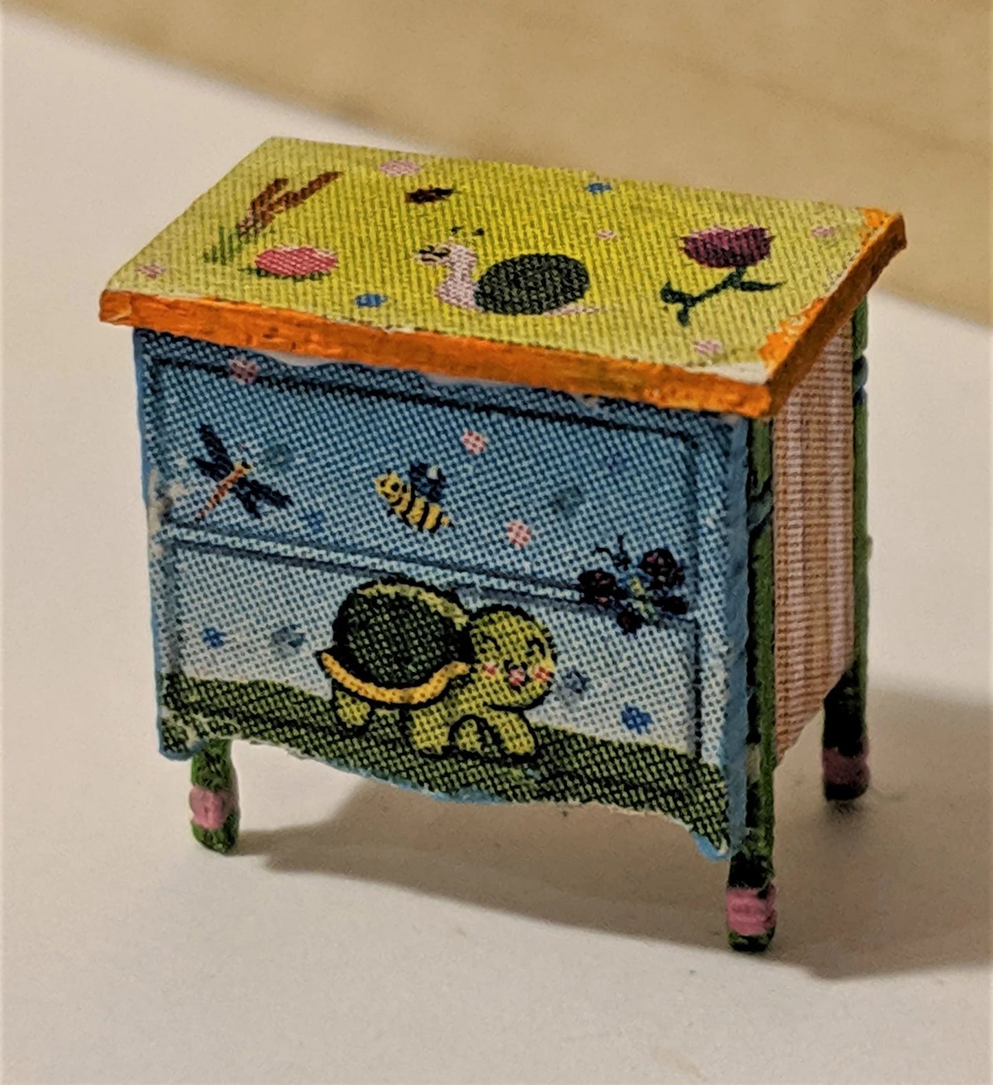 1/4" Scale Children Chest of Drawers Kit, Farm, Disc