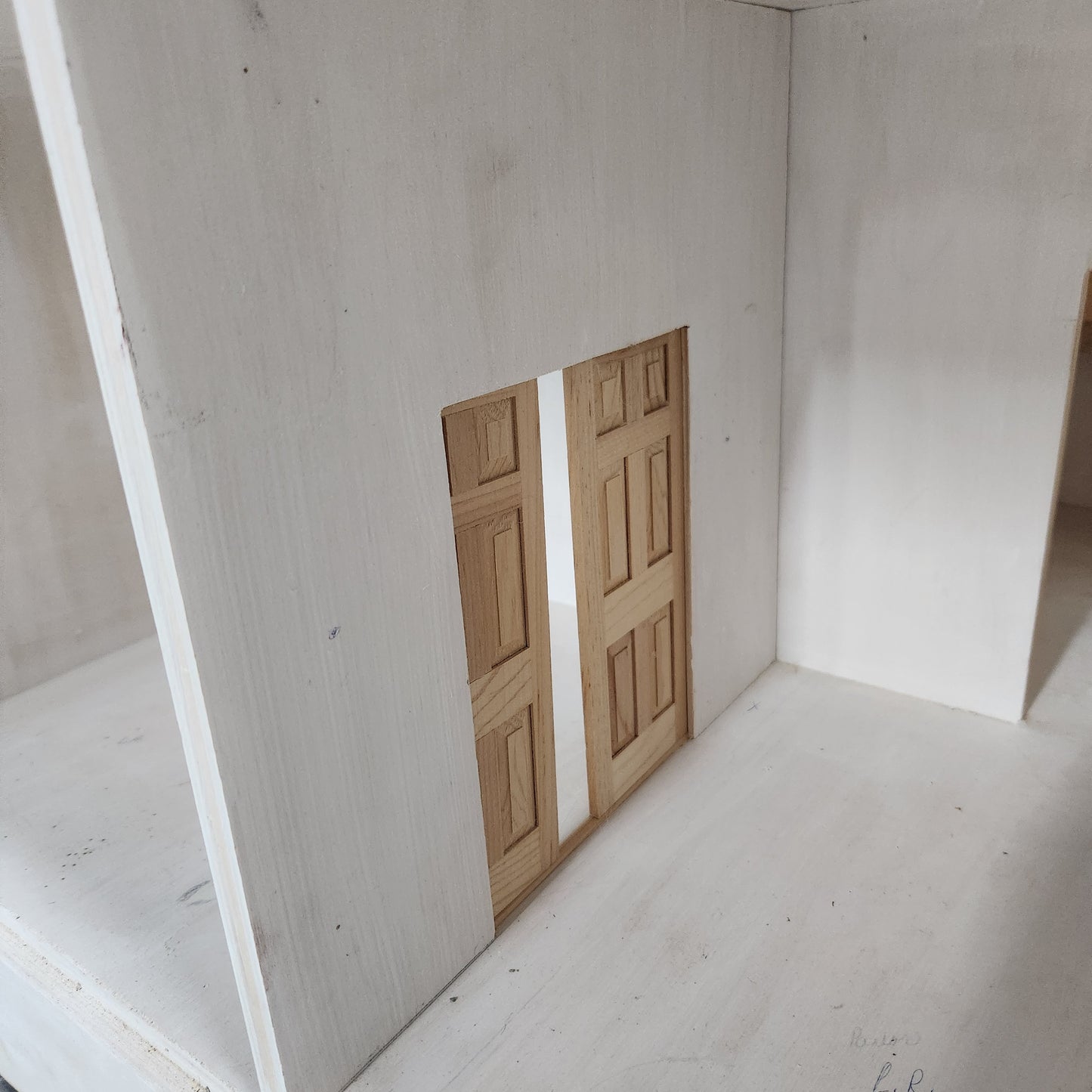 Lawbre, Shadow Cliff Dollhouse Shell with Components