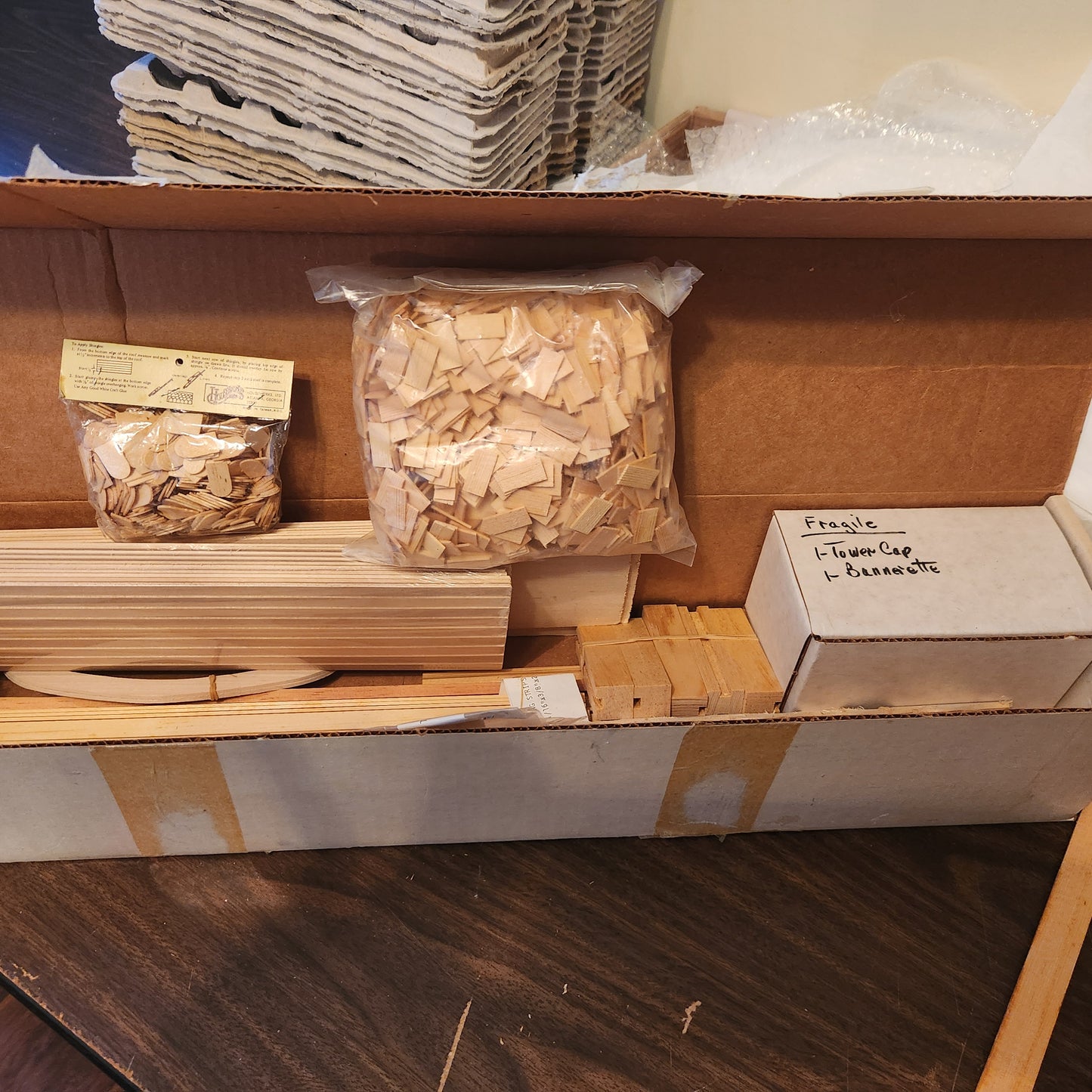 Lawbre, Shadow Cliff Dollhouse Shell with Components