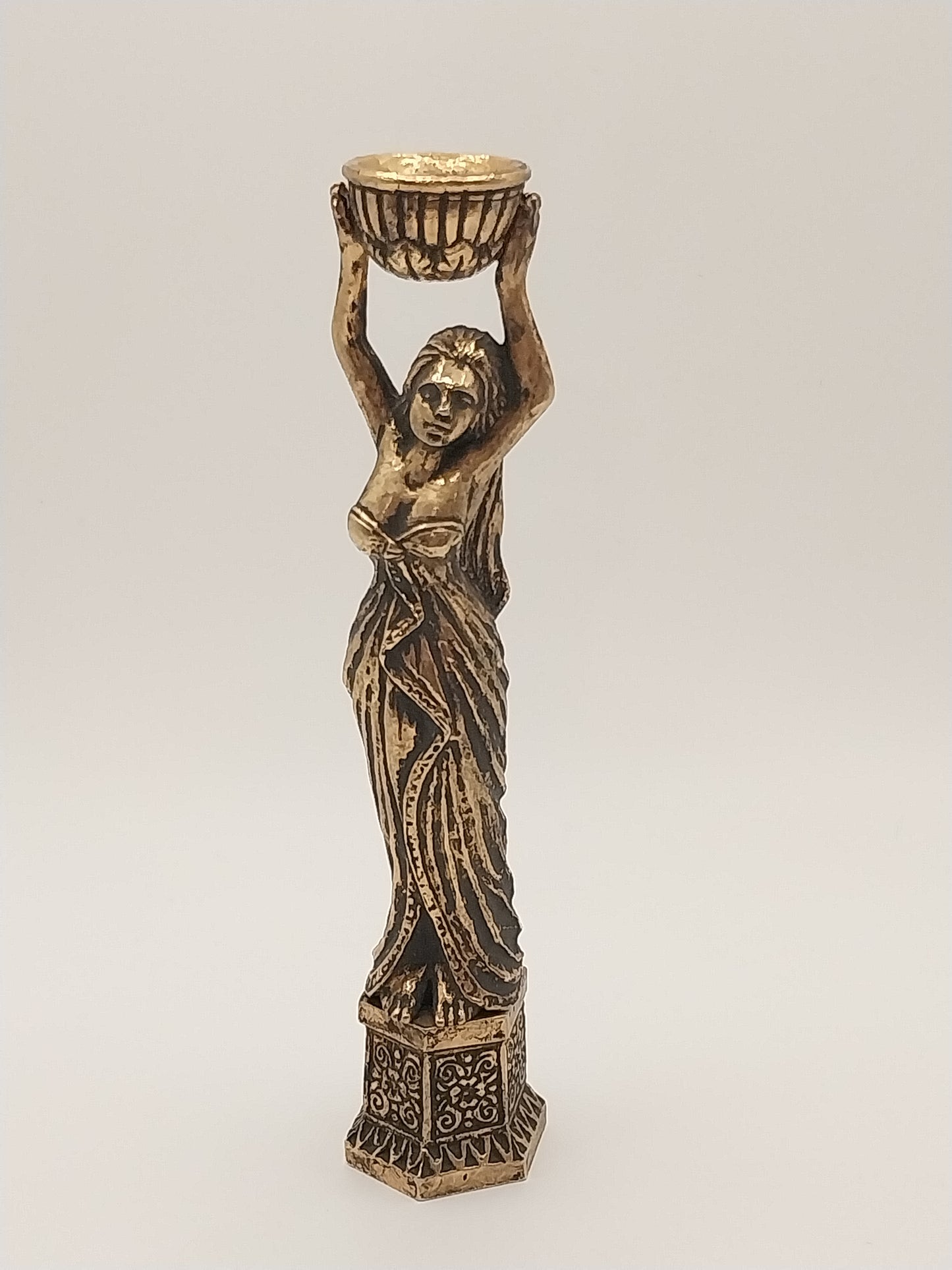 CTA198, Ornate Lady Pedestal, AG