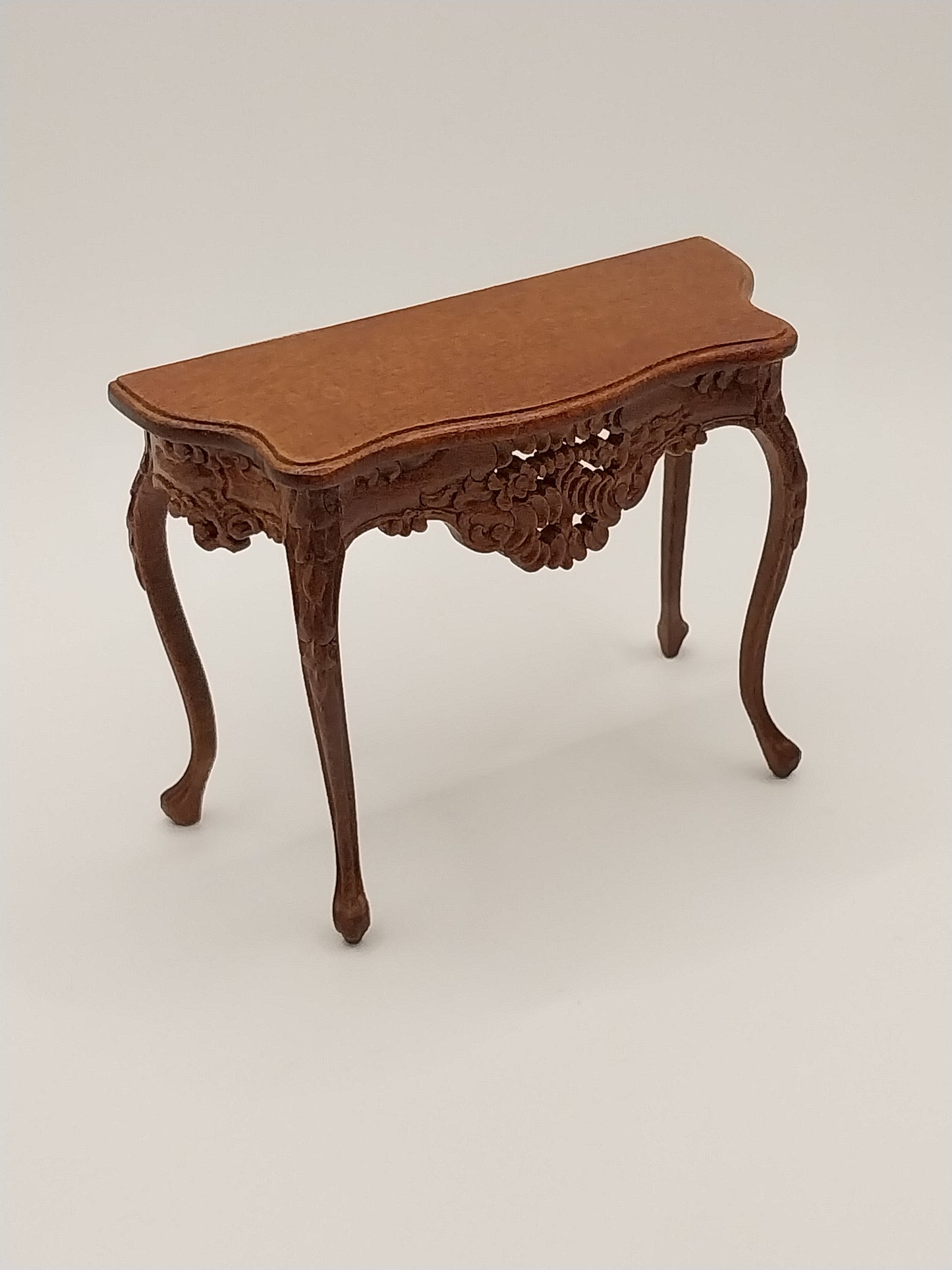 CBB230, Victorian Console, Walnut