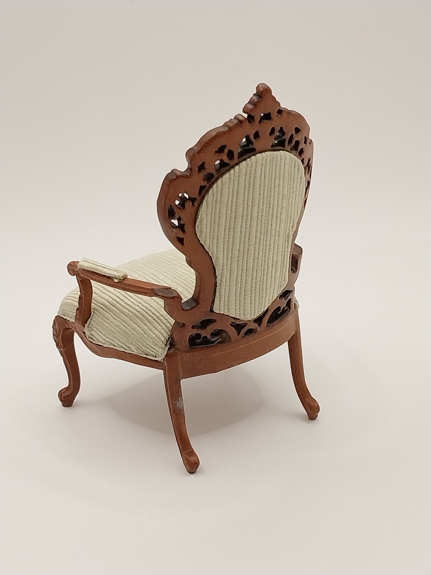 CBS013, Biltmore Arm Chair, New Walnut