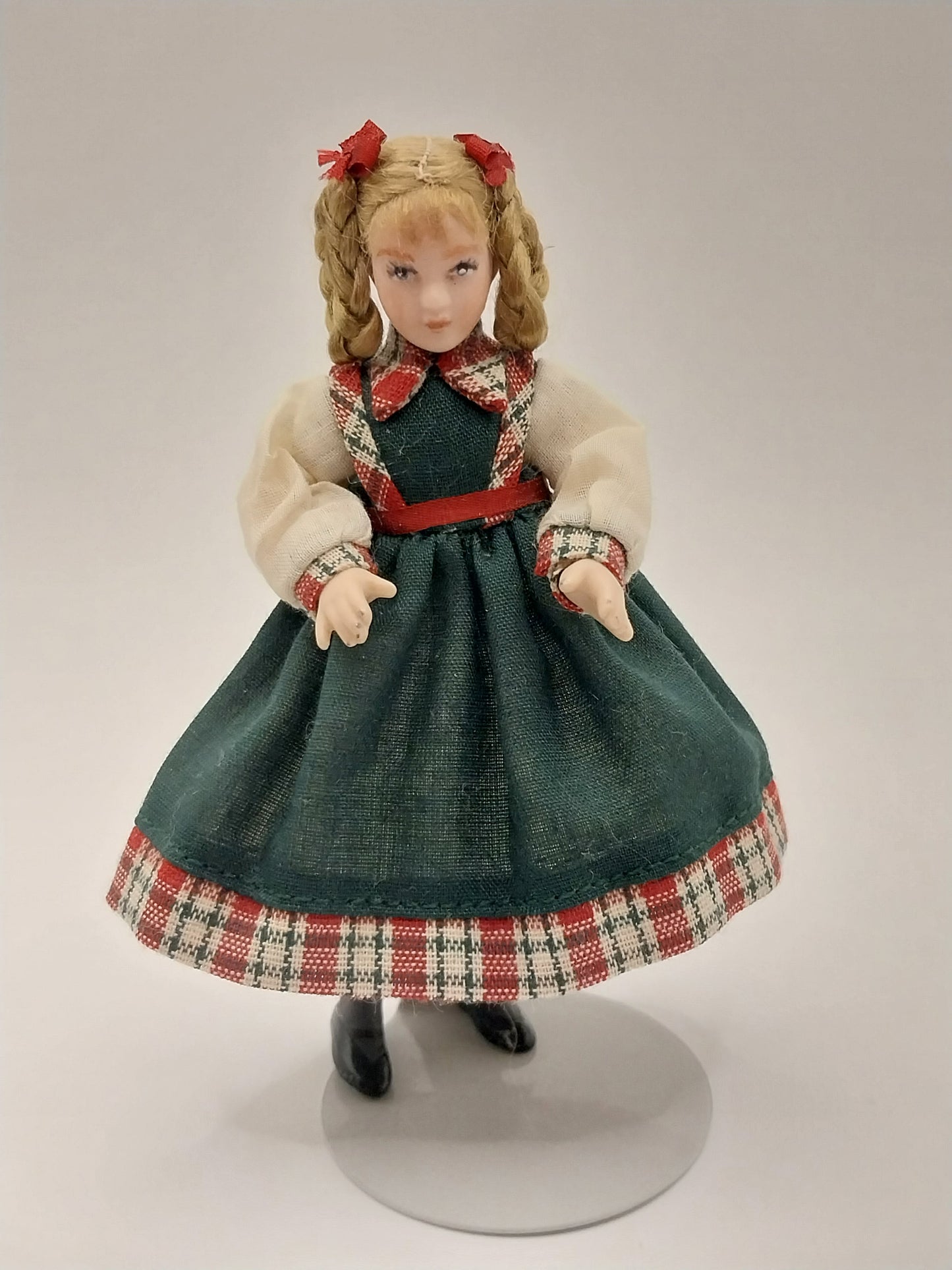Mother & Daughter Porcelain Doll, Green Plaid