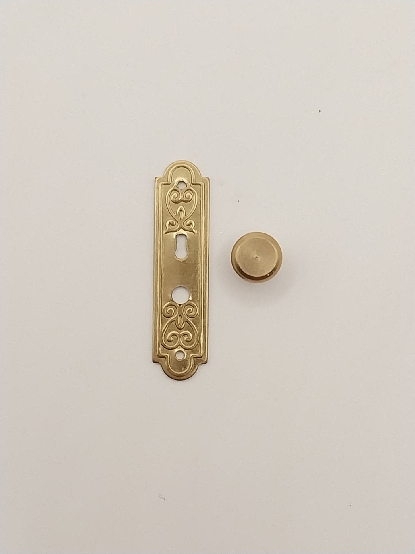 Door Knob With Plate