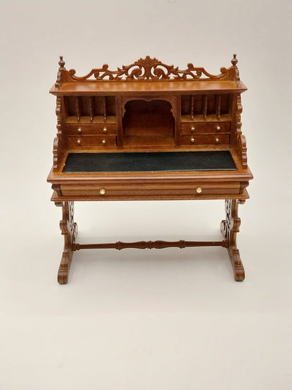 Italian Renaissance Ornate Desk & Chair, Walnut