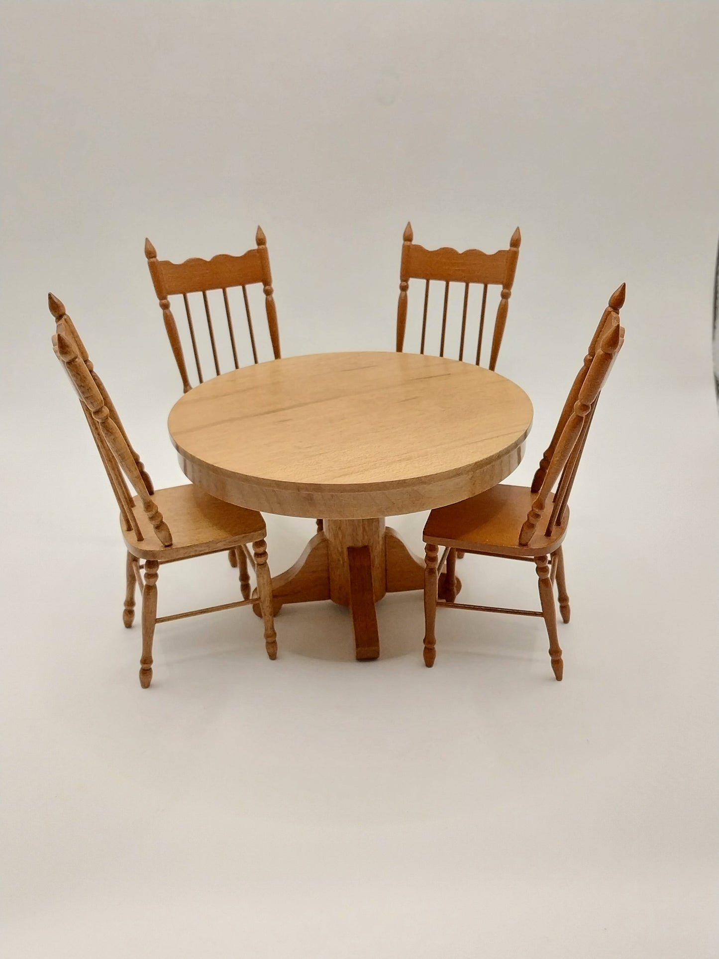 Round Table & 4 Chairs, Country