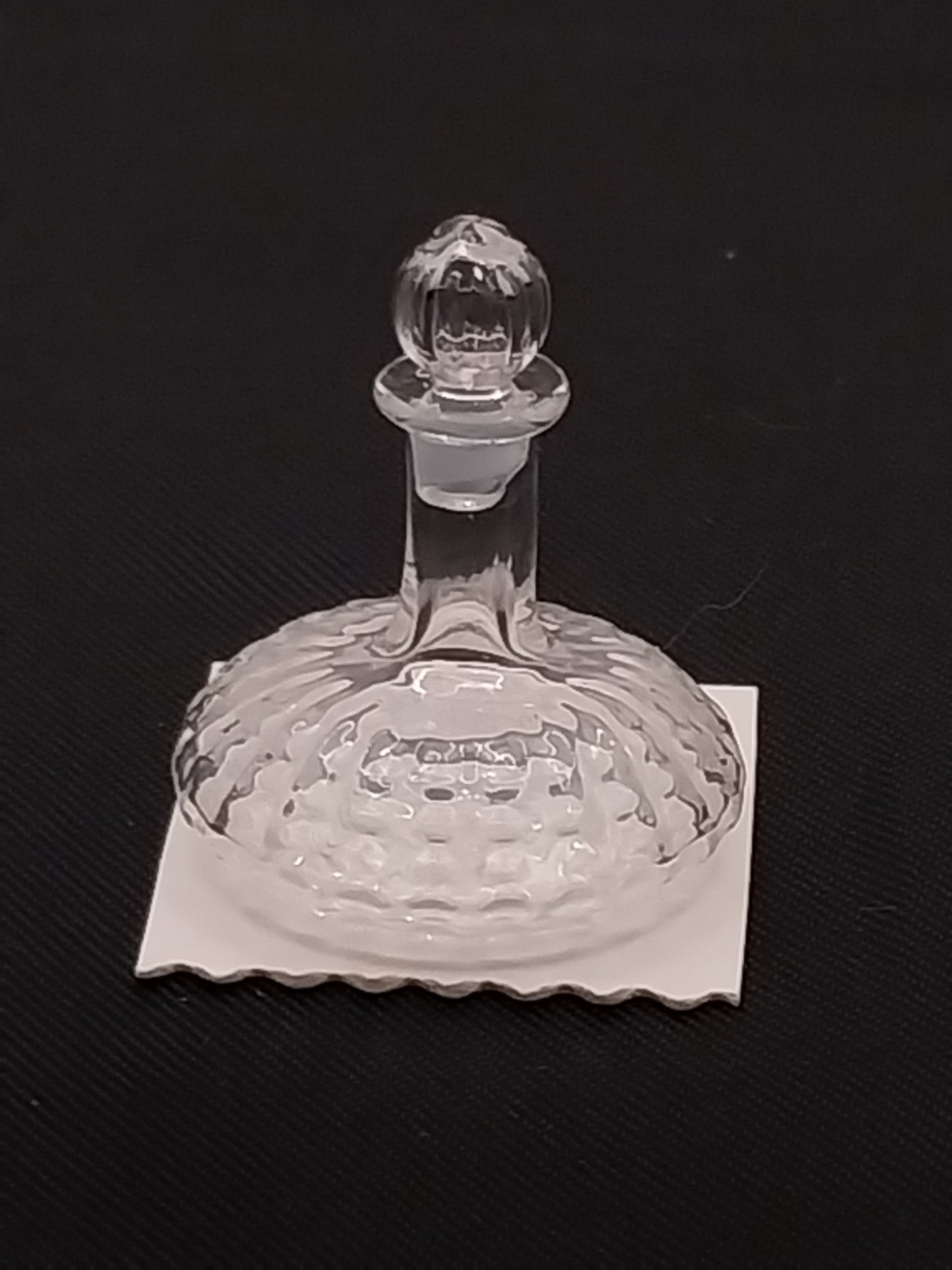CBB1168, Glass Decanter, Old English Hobnail