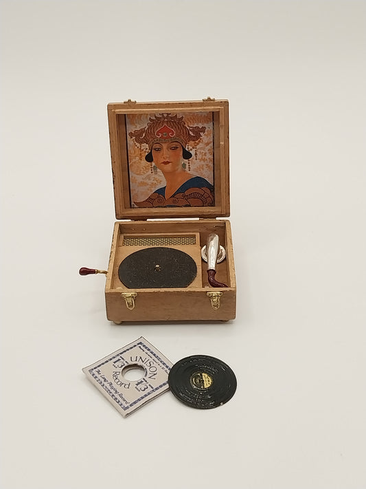 Portable Vintage Victrola Phonograph with Records