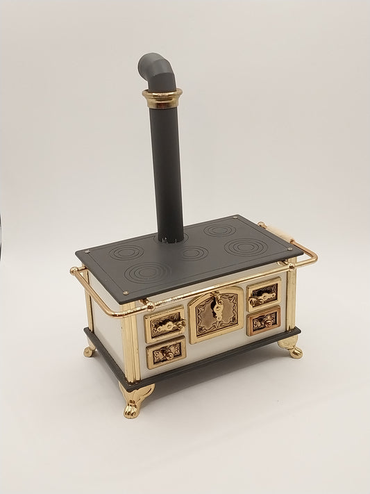 CJB191, Bodo Hennig German Stove With Pipe