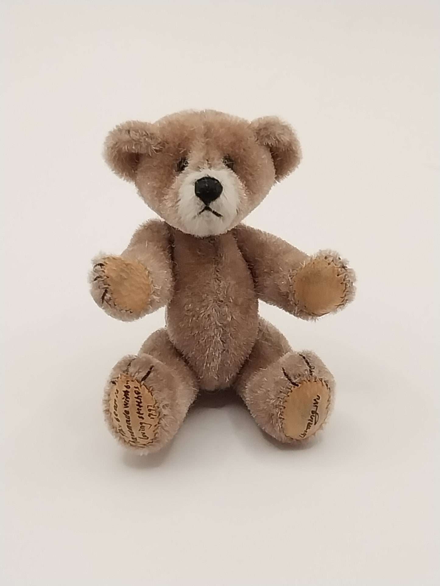 Teddy Bear With Leather Pads, Signed, Cocoa, 2 1/2"