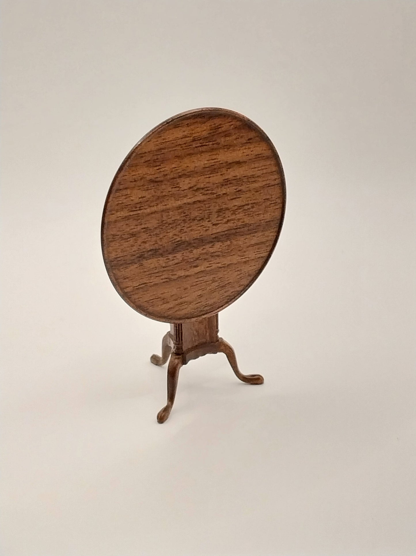 Tea Table With Tilt Top Latching