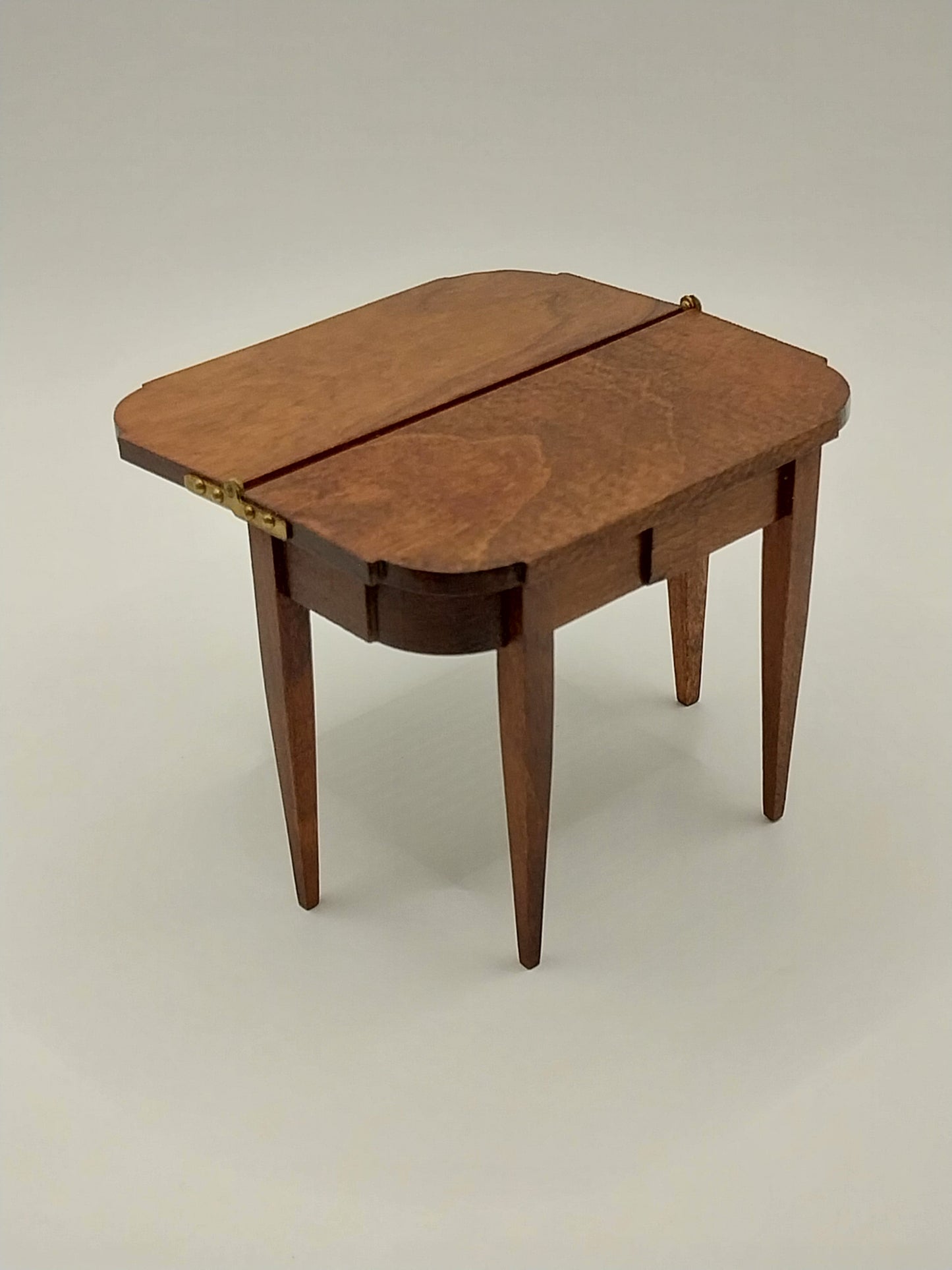 Hepplewhite Game Table