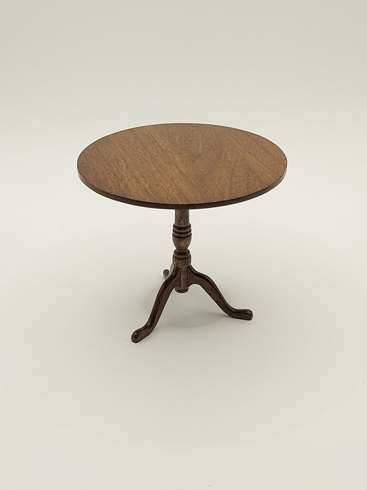 Queen Anne Round Tea Table
