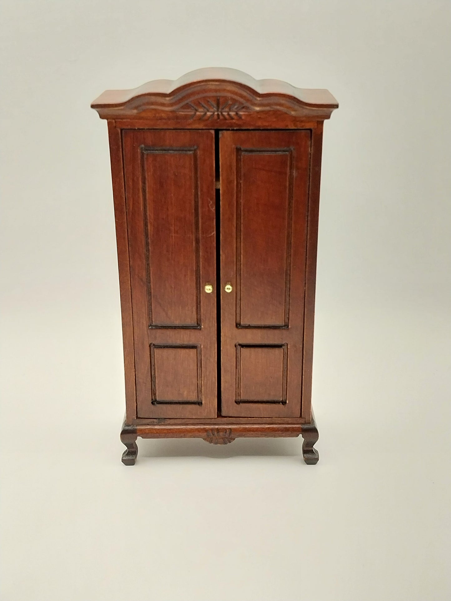 CEA302, Armoire, Mahogany