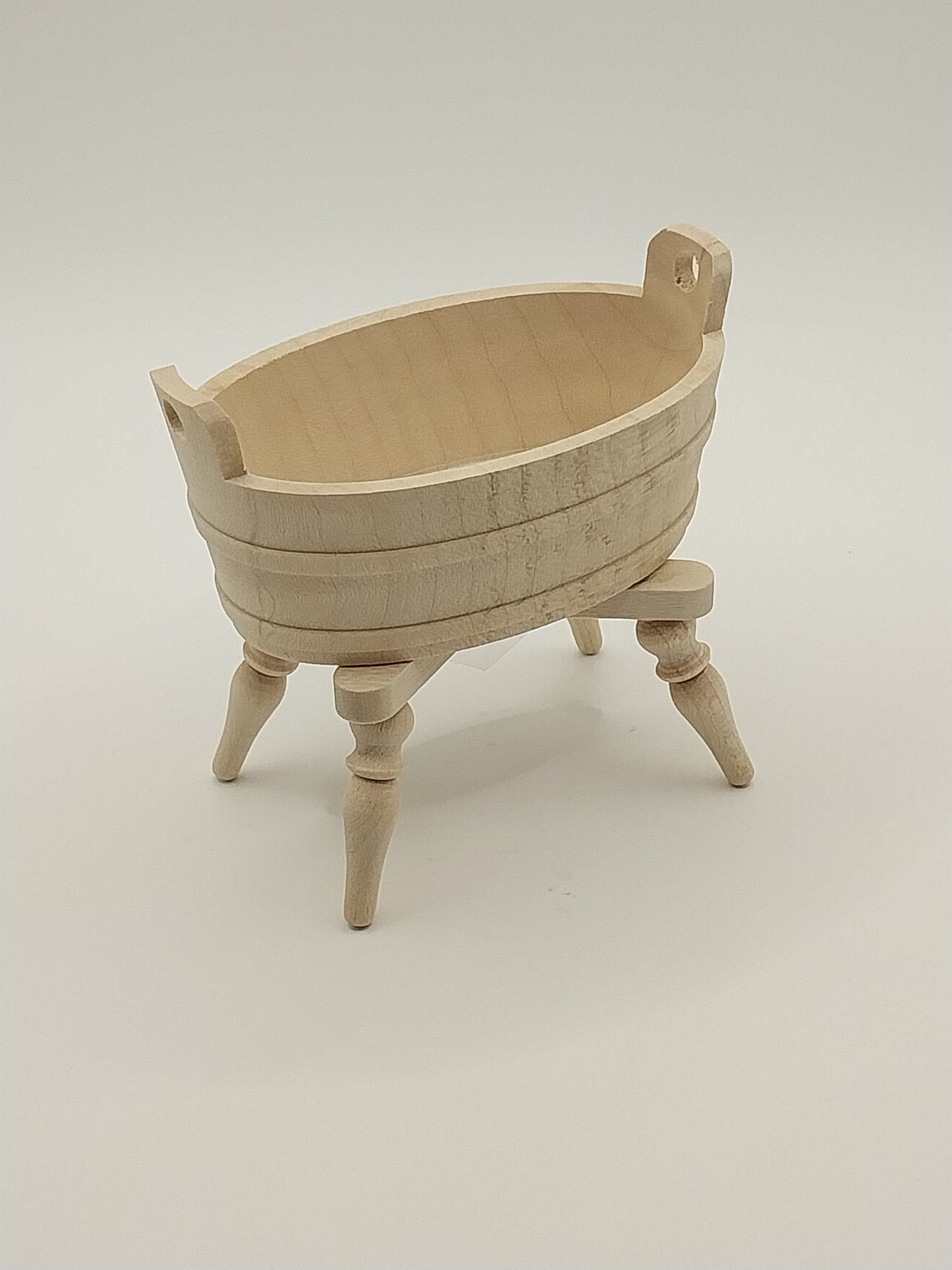 CEA318, Washtub On Stand, Unfinished