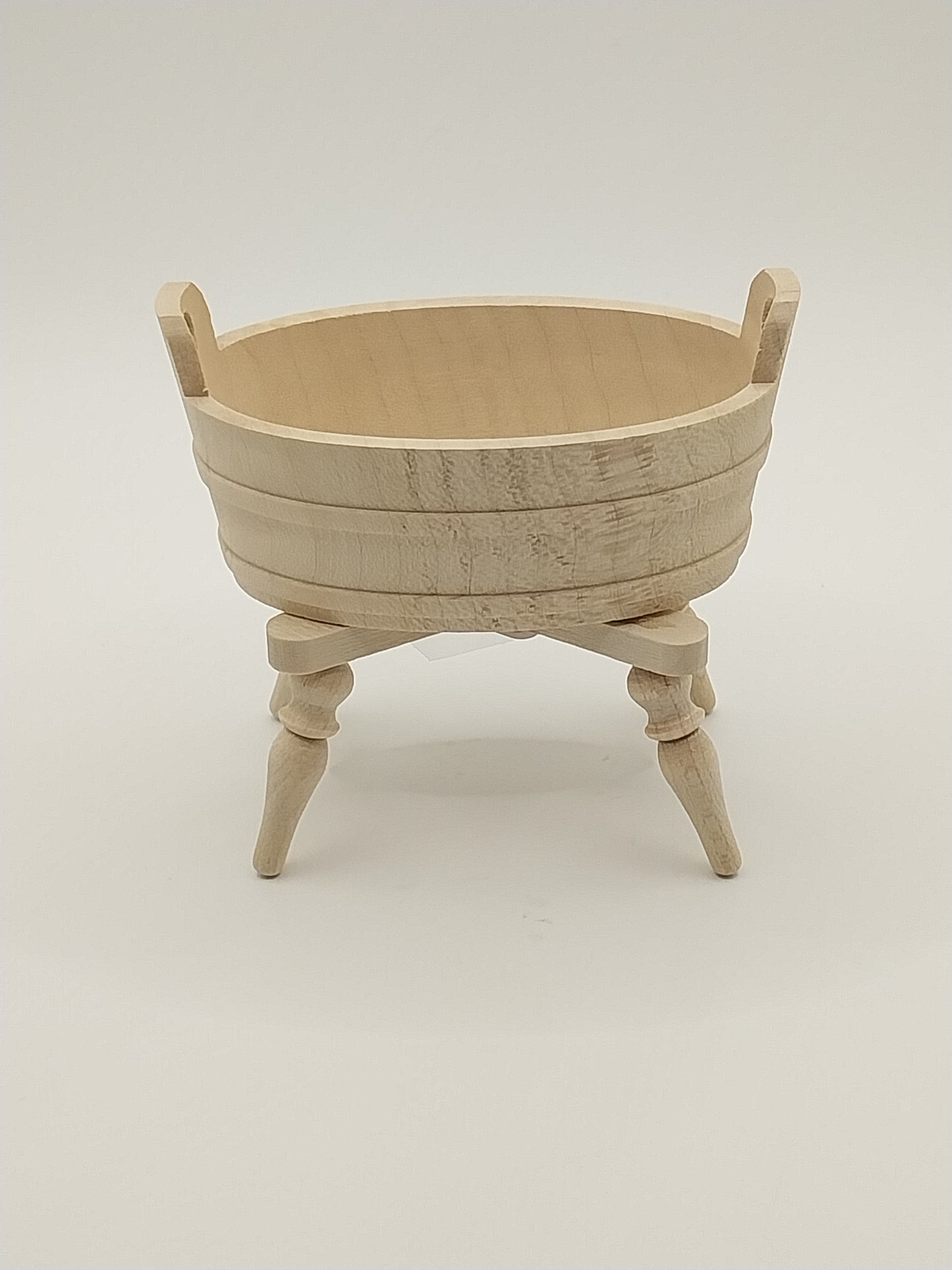 CEA318, Washtub On Stand, Unfinished