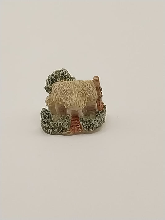 Tiny Figurine, Thatched Cottage