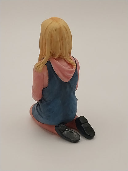 CPW115, Jessica Girl Doll, Sitting