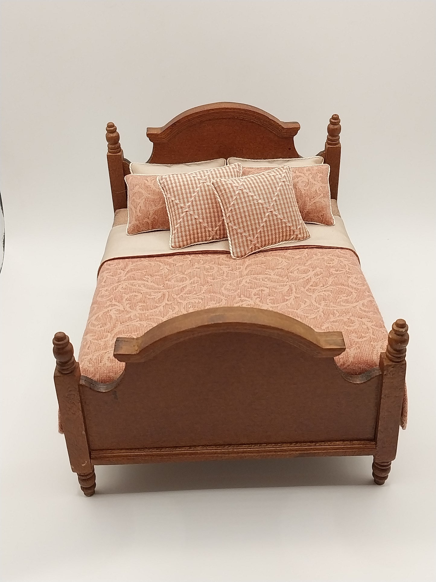 Double Bed, Dressed, NWN, Coral