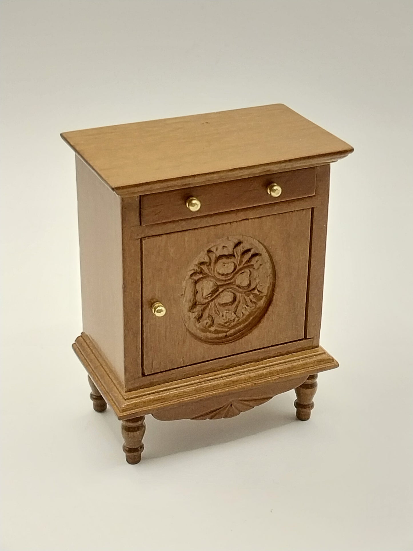Carved Double Bedroom Set, 3pc, Walnut