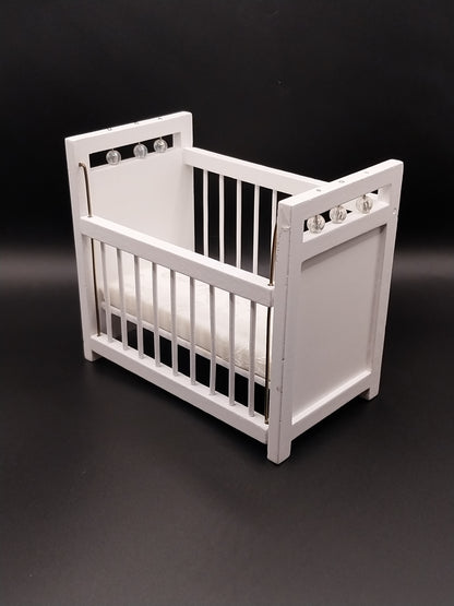 CEA332, Crib, White