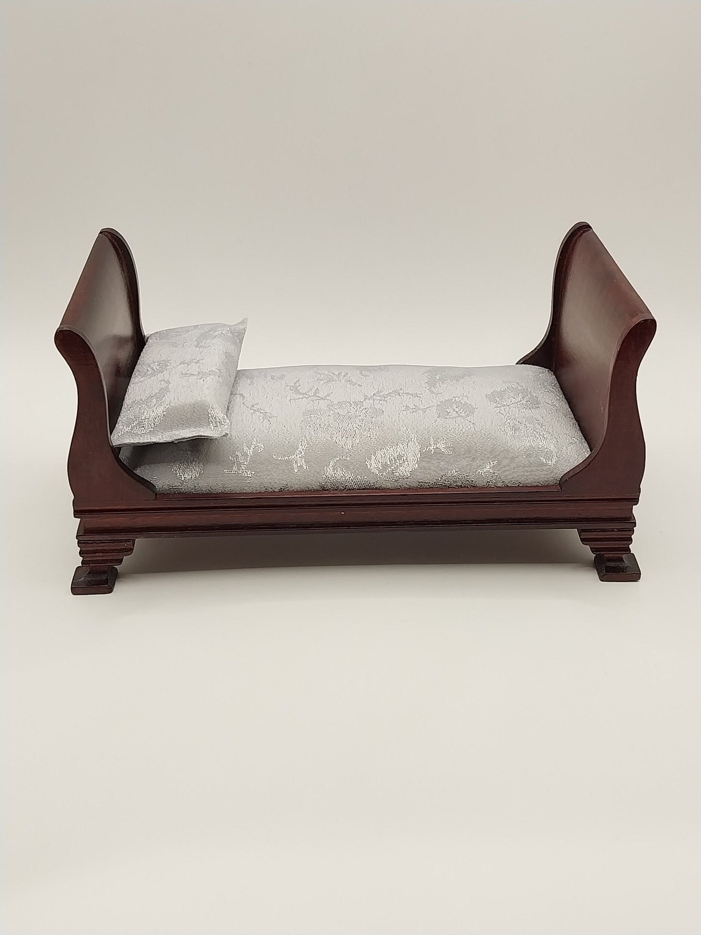Single Sleigh Bed, Mahogany