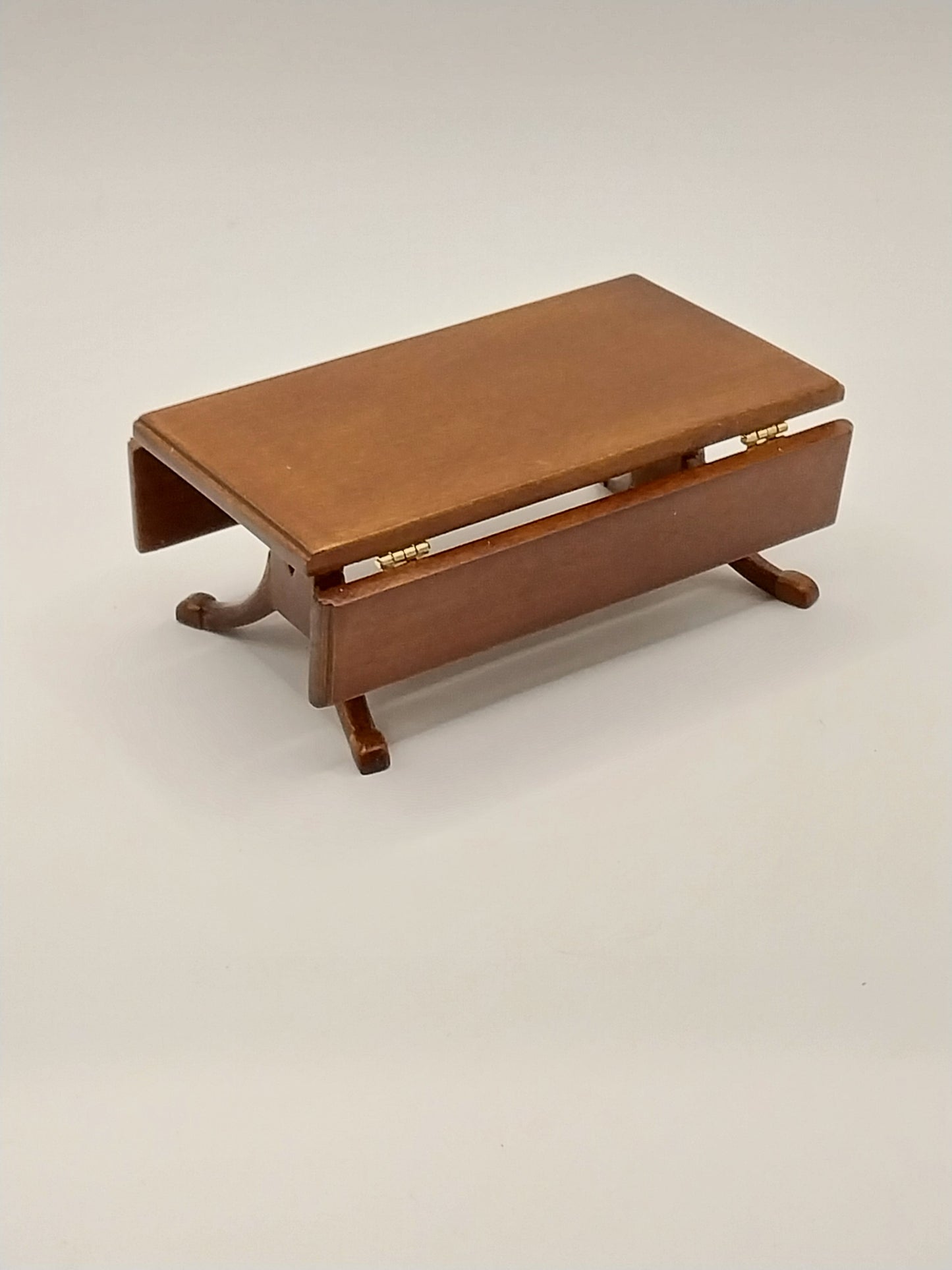 I Love Lucy, Coffee Table, Walnut