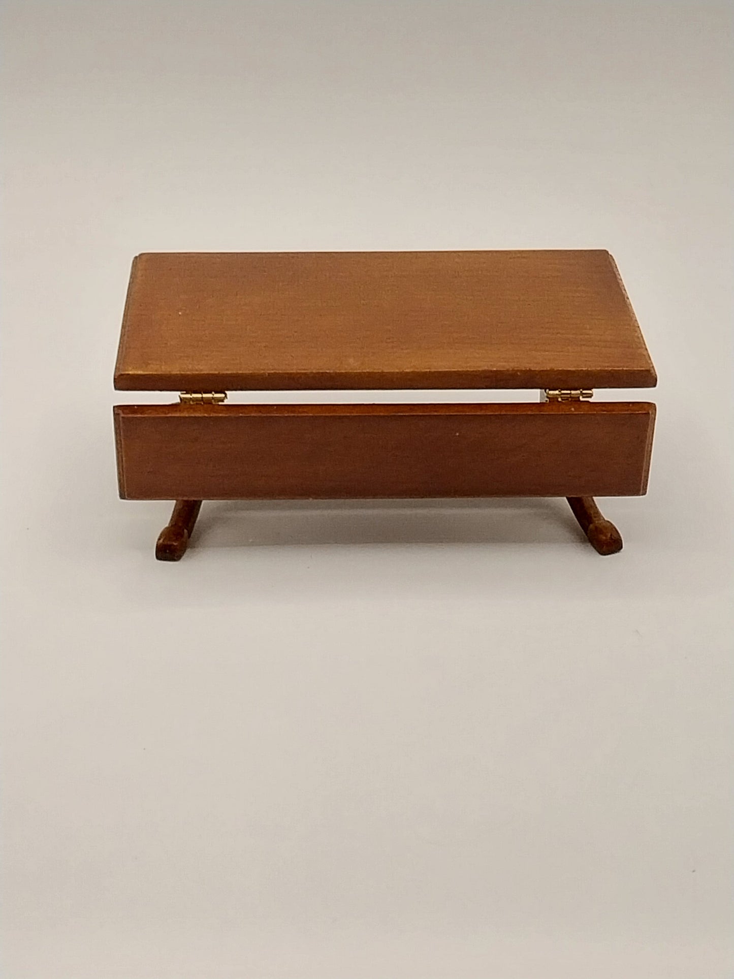 I Love Lucy, Coffee Table, Walnut